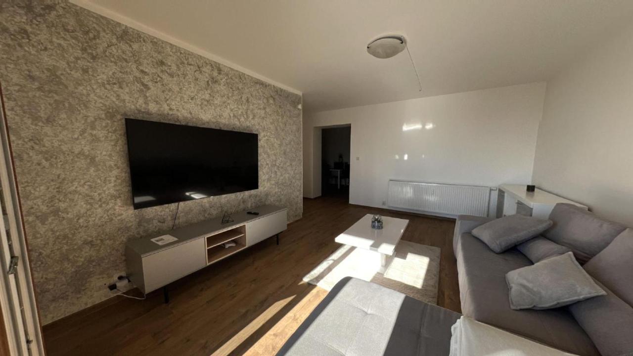 2 Room Apartment - V Blizkosti Nizkych Tatier 406, Apartmany Liptov Liptovský Mikuláš Dış mekan fotoğraf