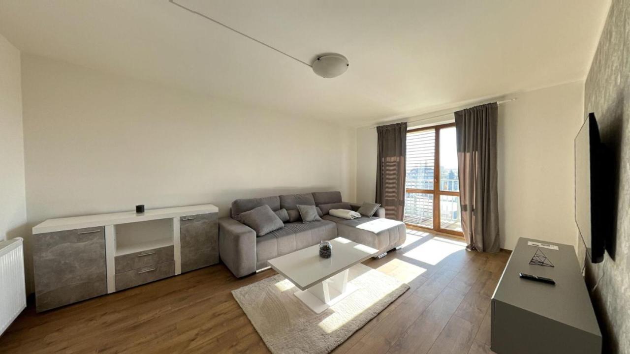 2 Room Apartment - V Blizkosti Nizkych Tatier 406, Apartmany Liptov Liptovský Mikuláš Dış mekan fotoğraf
